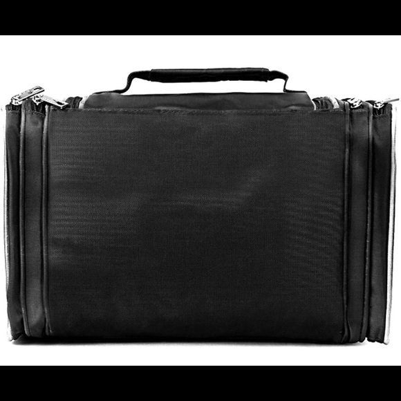 LavieVert Toiletry/Makeup/Portable TravelOrganizer - Picture 12 of 12